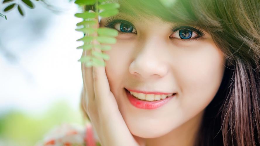 山东青岛：“微醺巴士”开拓文旅消费新场景